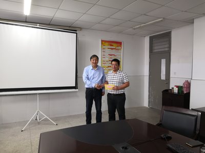 滁州市公路學(xué)會(huì)領(lǐng)導(dǎo)來我校慰問科技工作者梁冠軍副教授